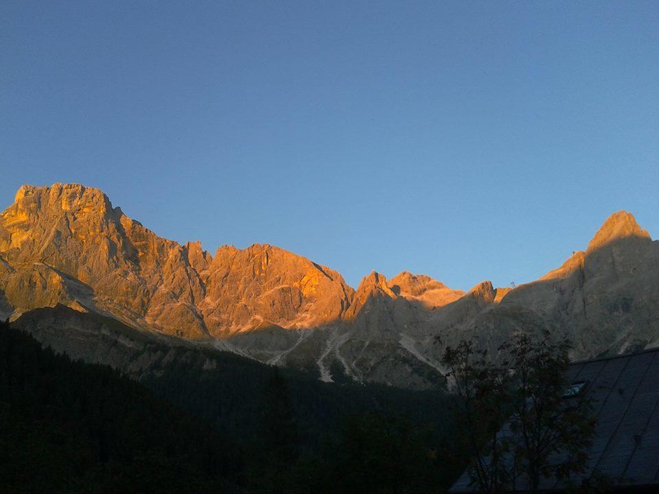 Ostello Sanmartino San Martino Di Castrozza Exterior photo